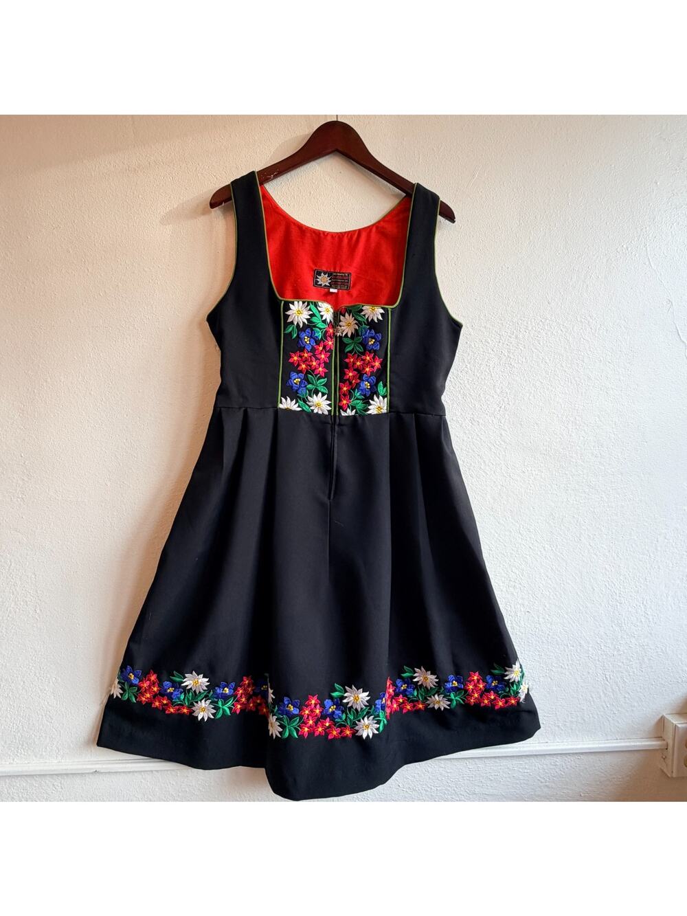 Vintage Licht Trachtenhaus Black Edelweiss Embroidered German Dirndl Dress Sz 16